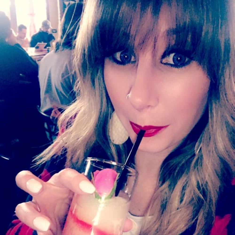 Meet your Posher, Maria